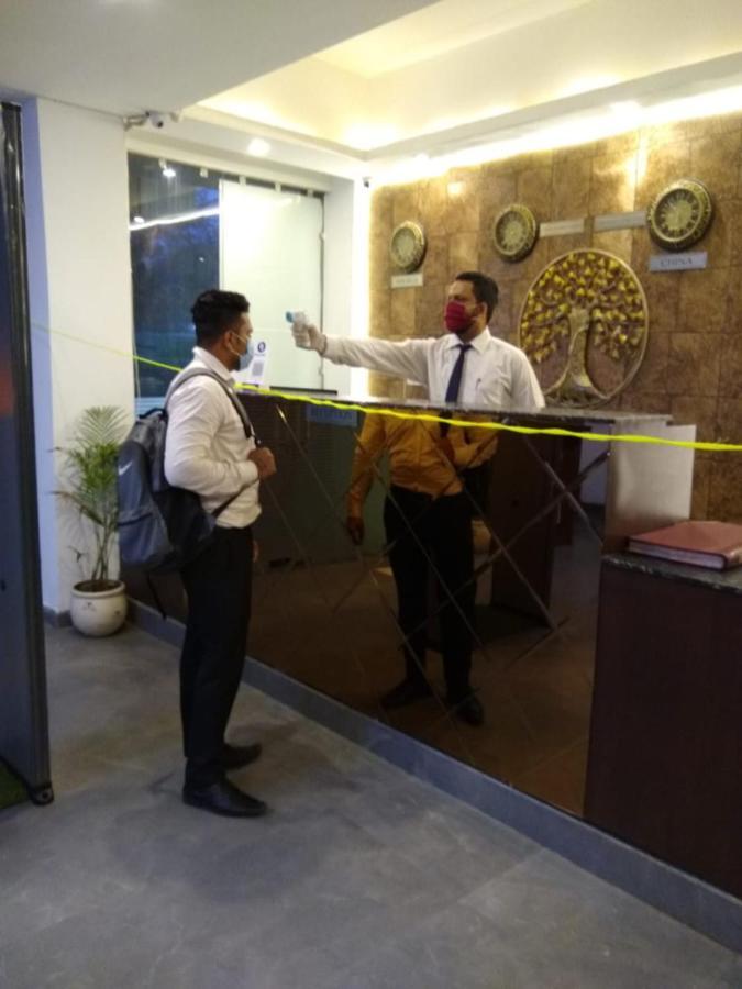 Airport Hotel Tashree Neu-Delhi Exterior foto